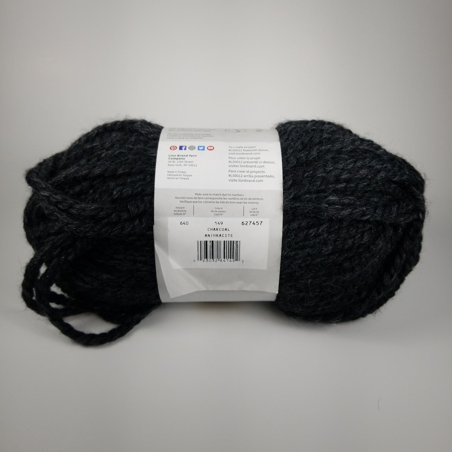 Lion Brand Yarn Wool Ease Charcoal (1 skein) NEW NOS older label