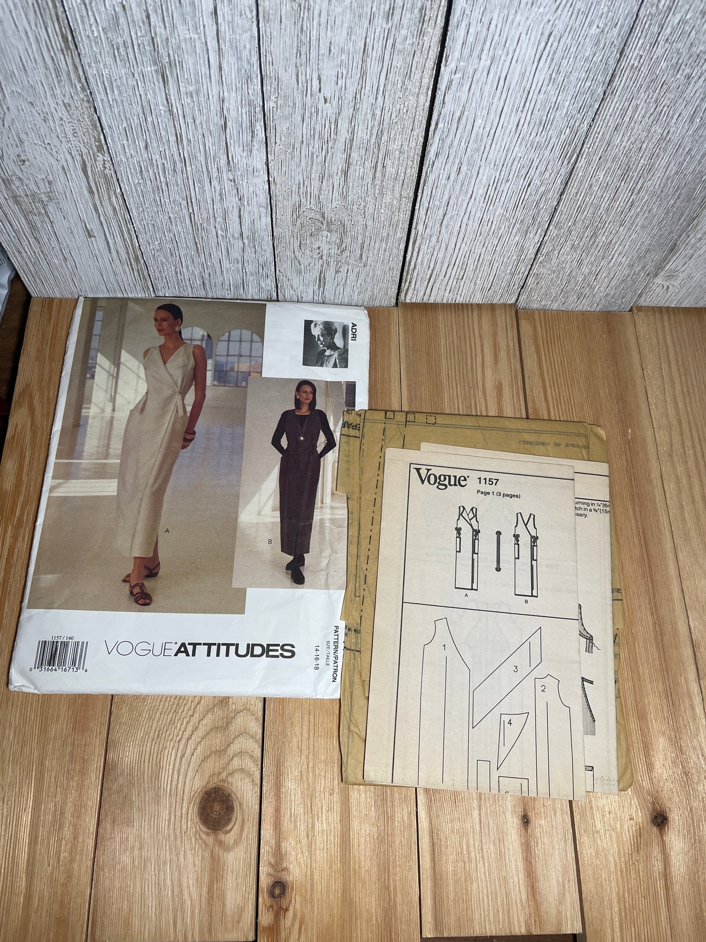 Vogue 1157 Loose Fitting Wrap Dress with Ties V Neck Size 14-18 Pattern UNCUT FF