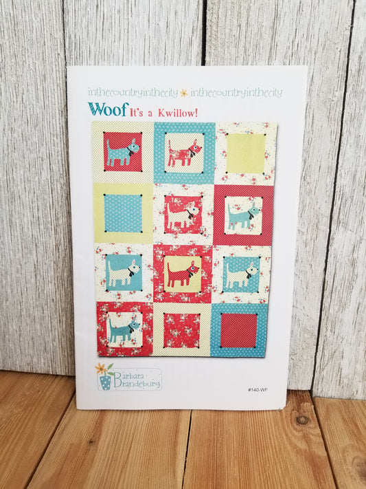 Woof it's a Kwillow pattern, Barbara Brandeburg. Inthecountryinthecity, Cabbage Rose