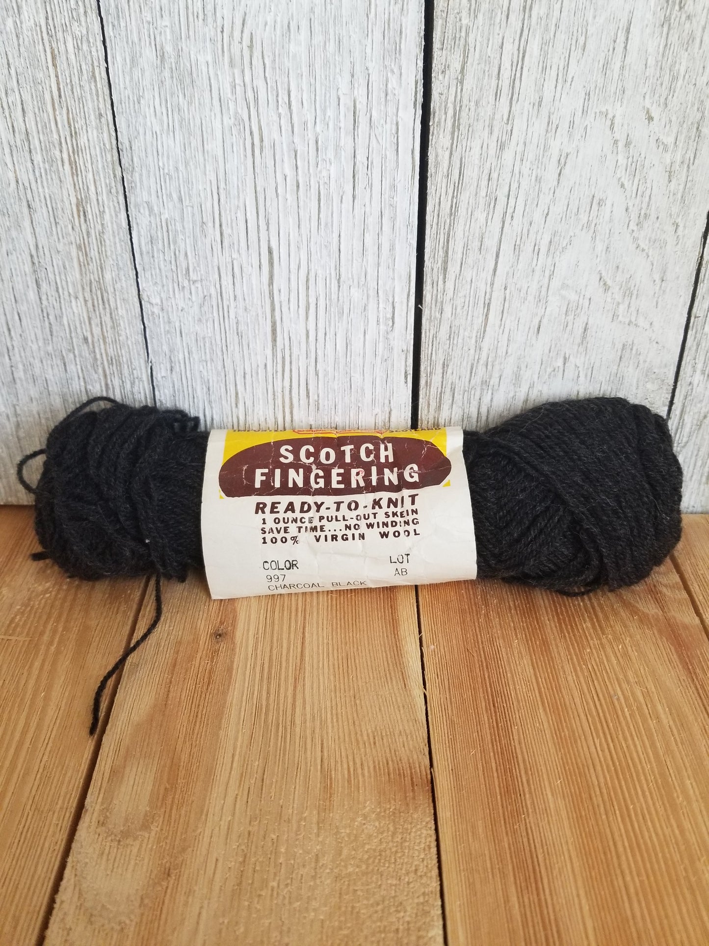 Vintage Beehive Scotch Fingering Wool Yarn Charcoal Black 3 Ply