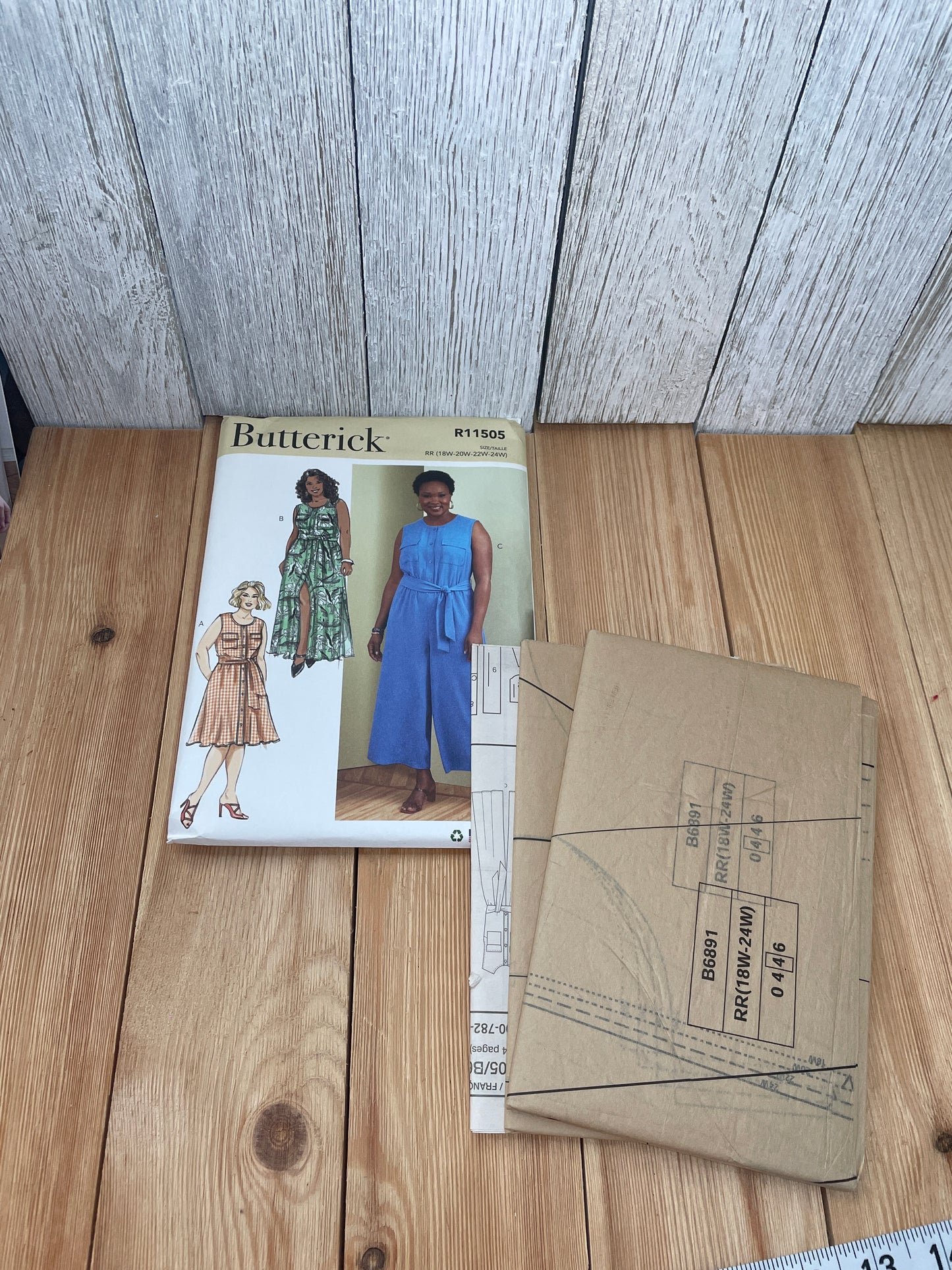 Butterick R11505 Women Dress Jumpsuit with Tie Size 18W-24W Uncut FF Sewing Pattern