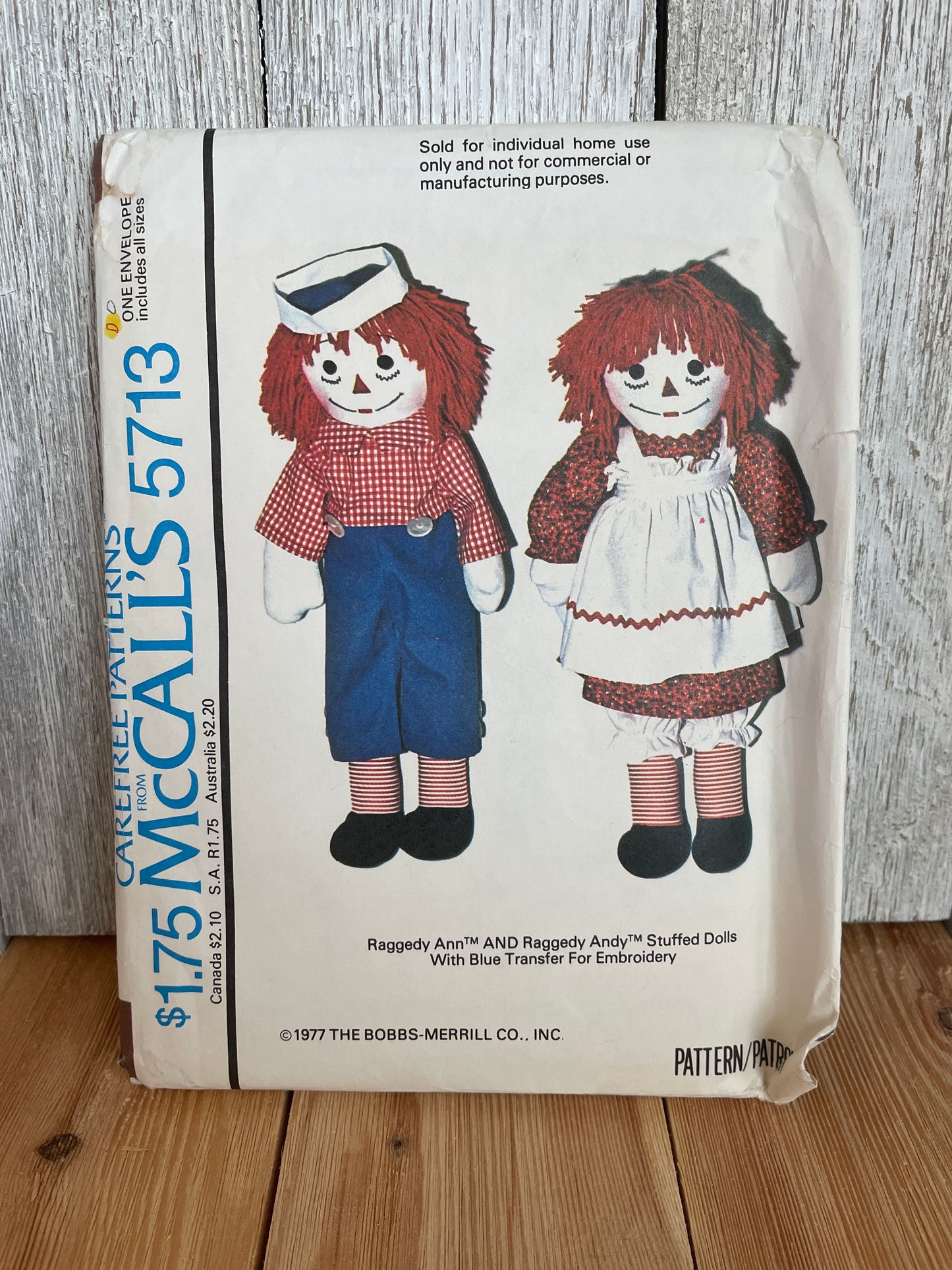 McCalls 5713 Raggedy Ann and Andy Stuffed Dolls Classic with Yarn Hair and Clothes UNCUT FF