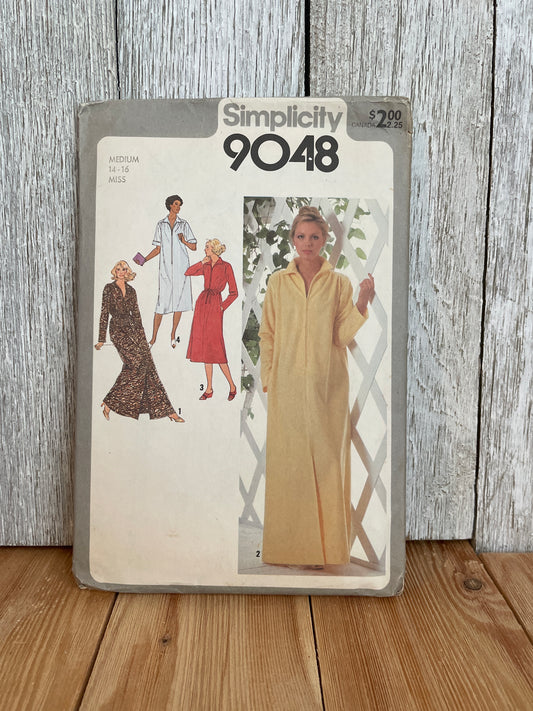 Simplicity 9048 Misses Robe MoMo Size Medium 14-16 Sewing Pattern Complete