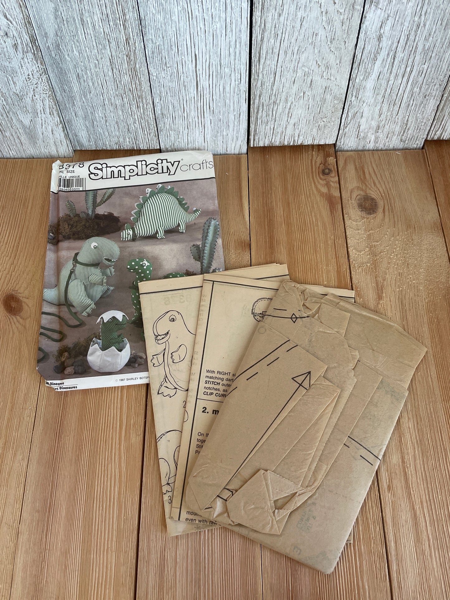 Simplicity Crafts 8378 Stuffed Dinosaurs 4 styles Shirley Botsford Design Pattern UNCUT FF