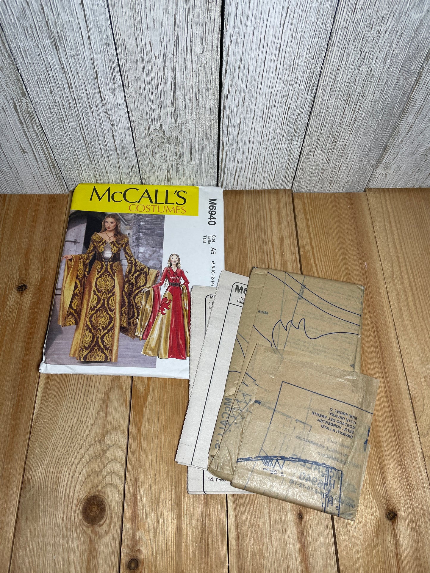 McCall's M6940 Game of Thrones Robe Gown Long Flowy Sleeves Gown Costume Pattern Size 6-14 UNCUT FF Halloween