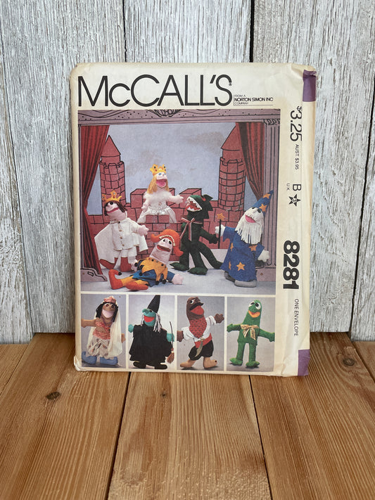Mccalls 8281 Felt Puppets 18"-23" Tall Pattern Uncut FF