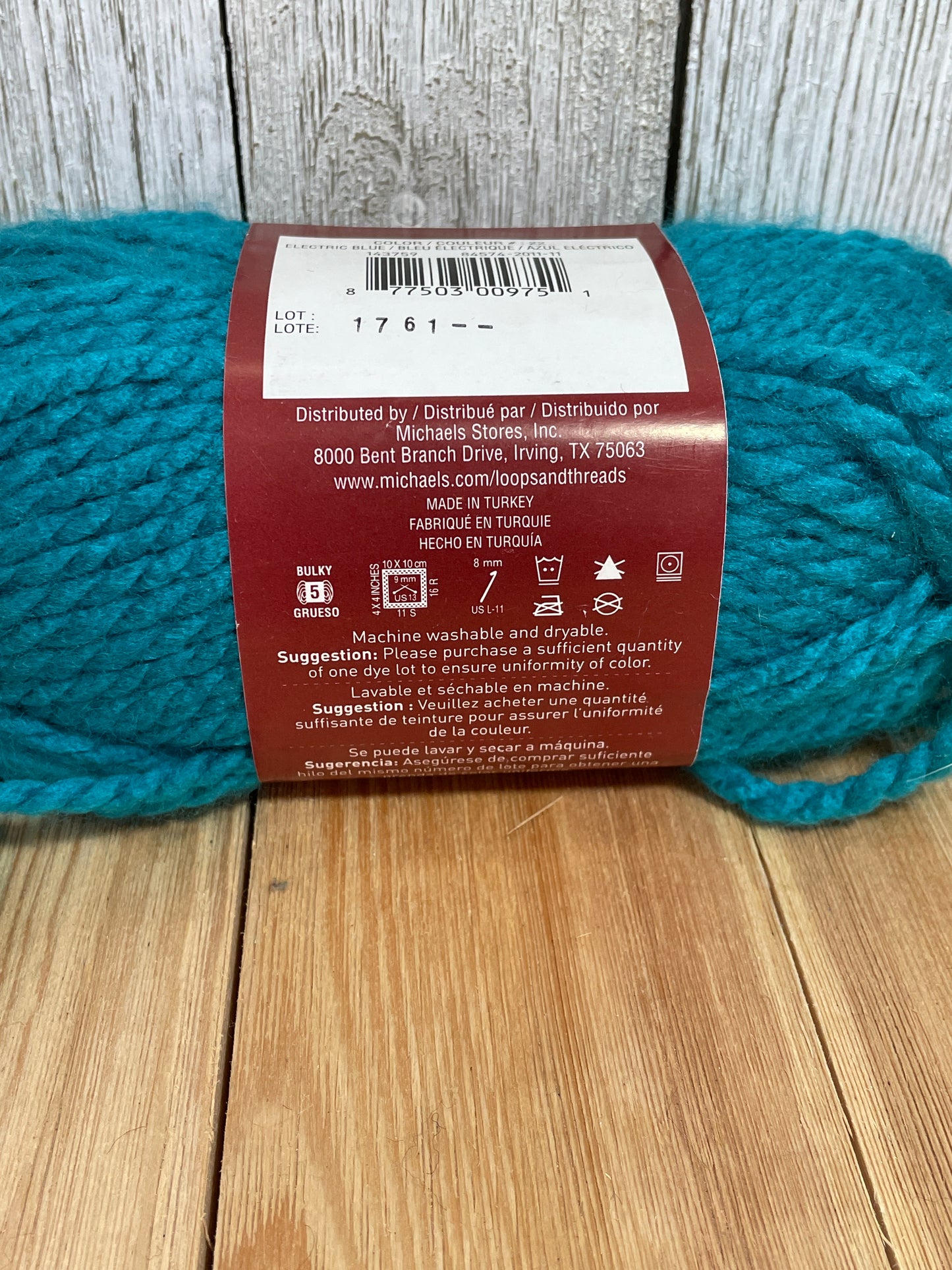 Loops and Thread Charisma Electric Blue Bulky Yarn