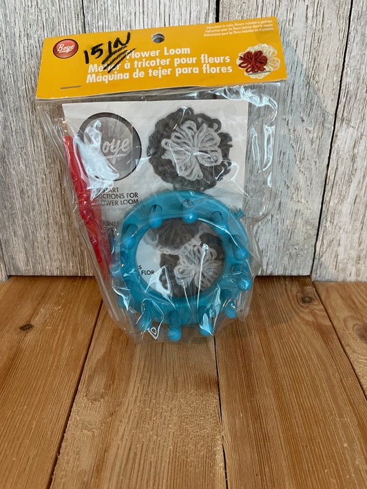 Boye Flower Loom NEW in Package Tool and Loom for Yarn Flowers