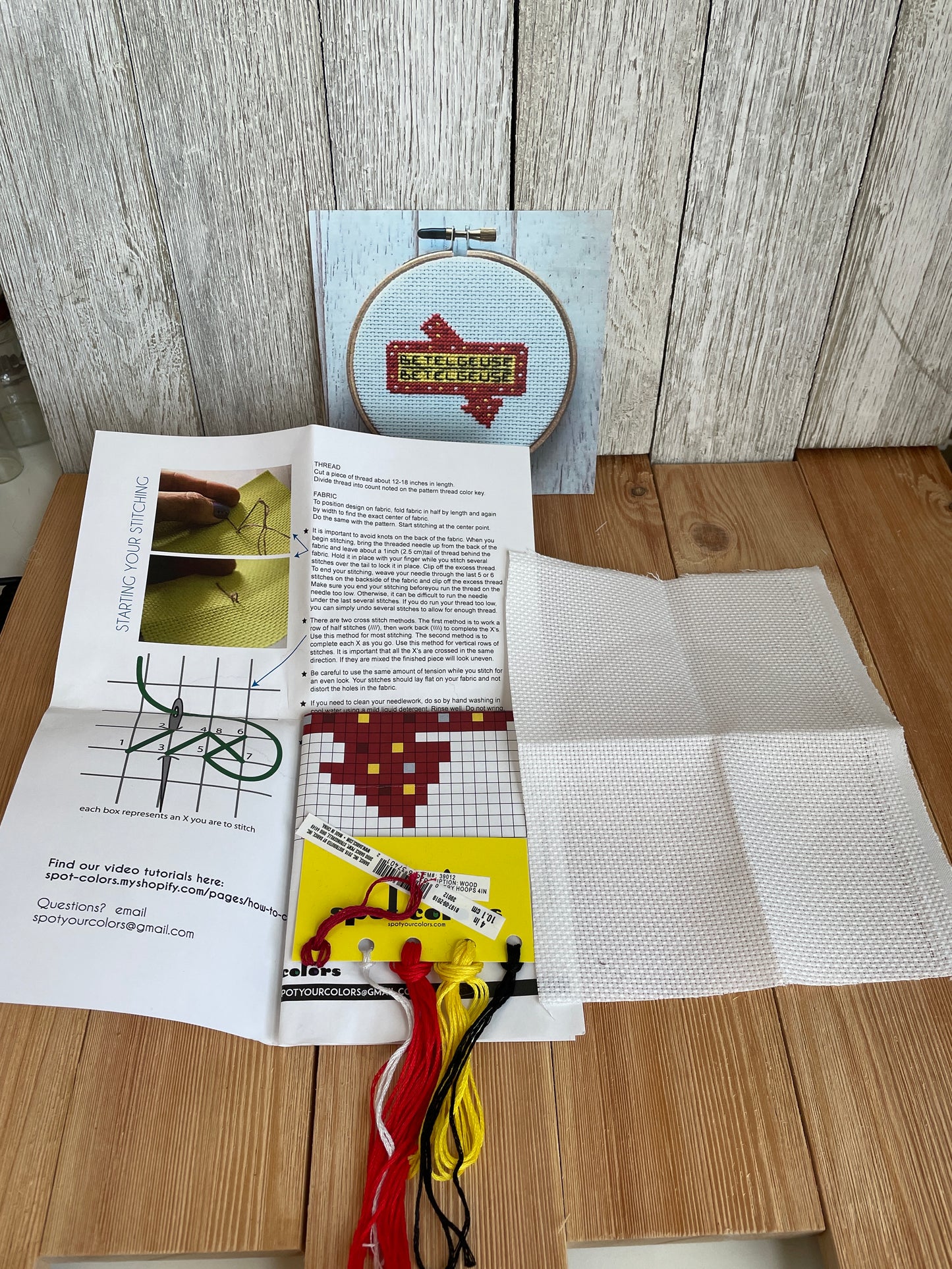 Spot your Colors Betelgeuse (Beetlejuice) Beginner Cross Stitch Kit