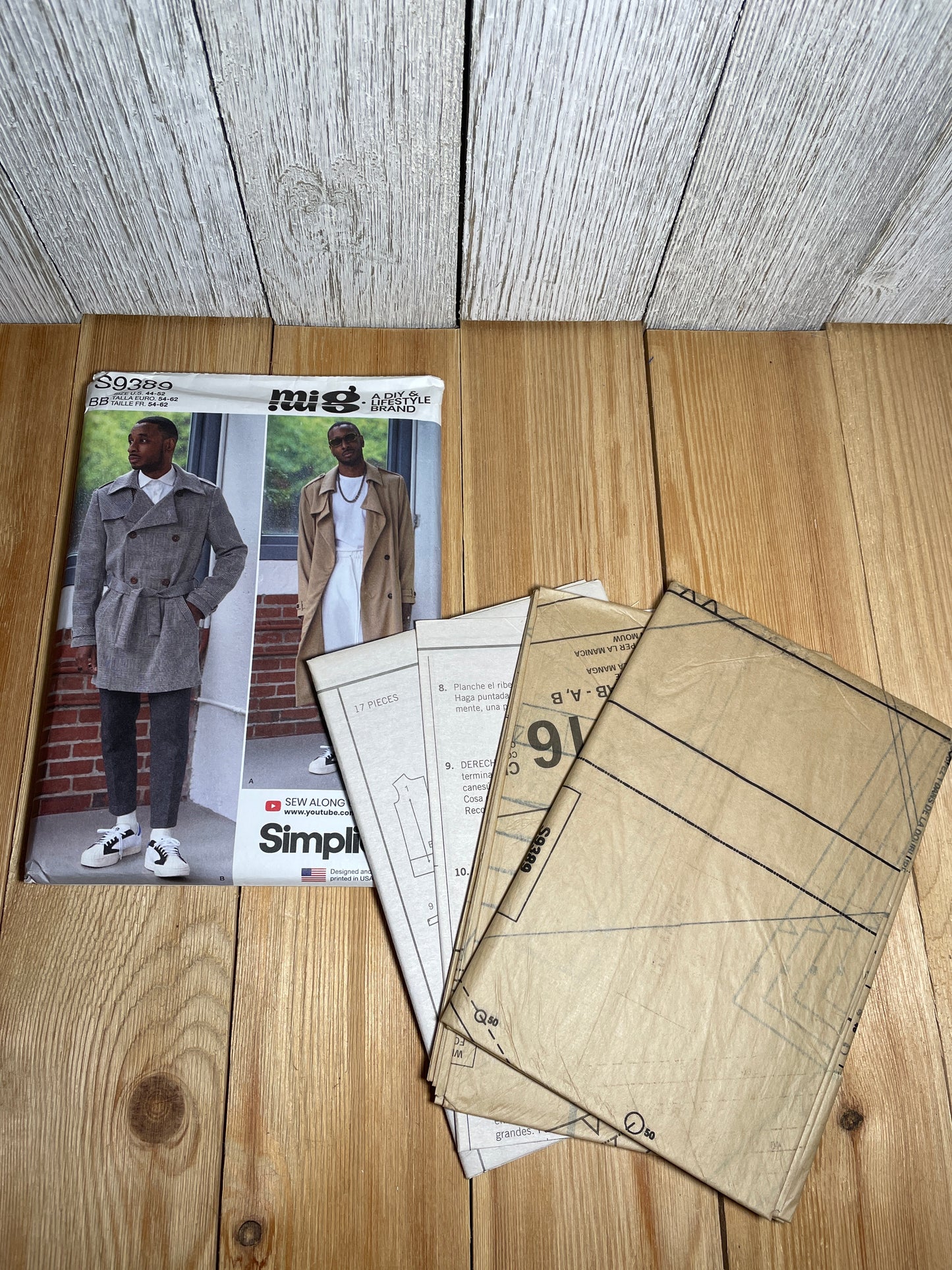 Simplicity MIMI G S9389 Trench Coat in Two Lengths Size 44-52 Pattern Uncut FF