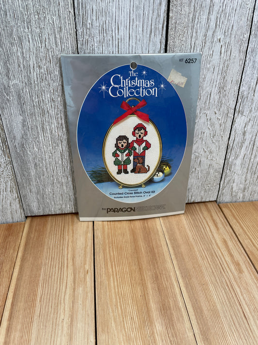 The Christmas Collection Carolers Cross Stitch Kit #6257 NEW UNOPEN
