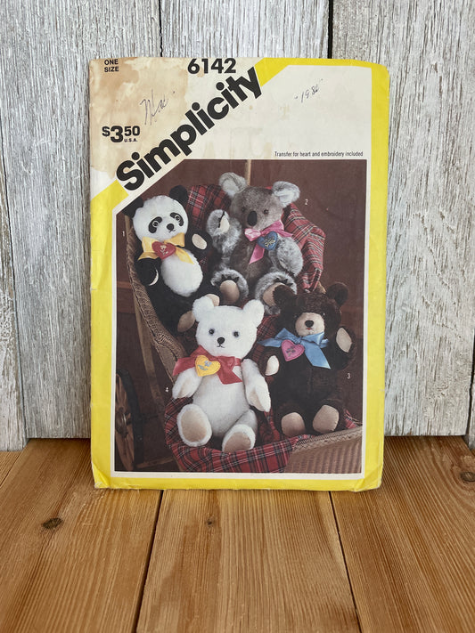 Simplicity 6142 Four Chic Stuffed Bears Transfers included Pattern UNCUT FF