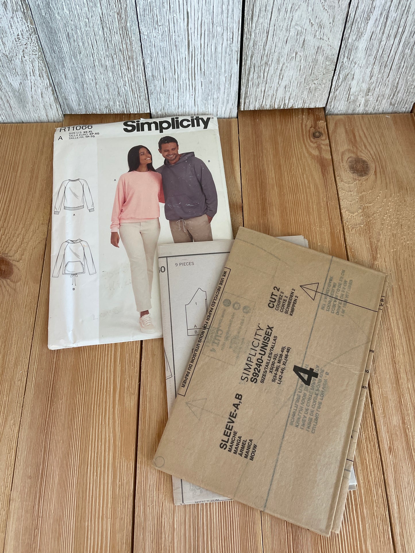 Simplicity R11066 Unisex Raglan Pullover Shirts Size XS-XL Pattern UNCUT FF