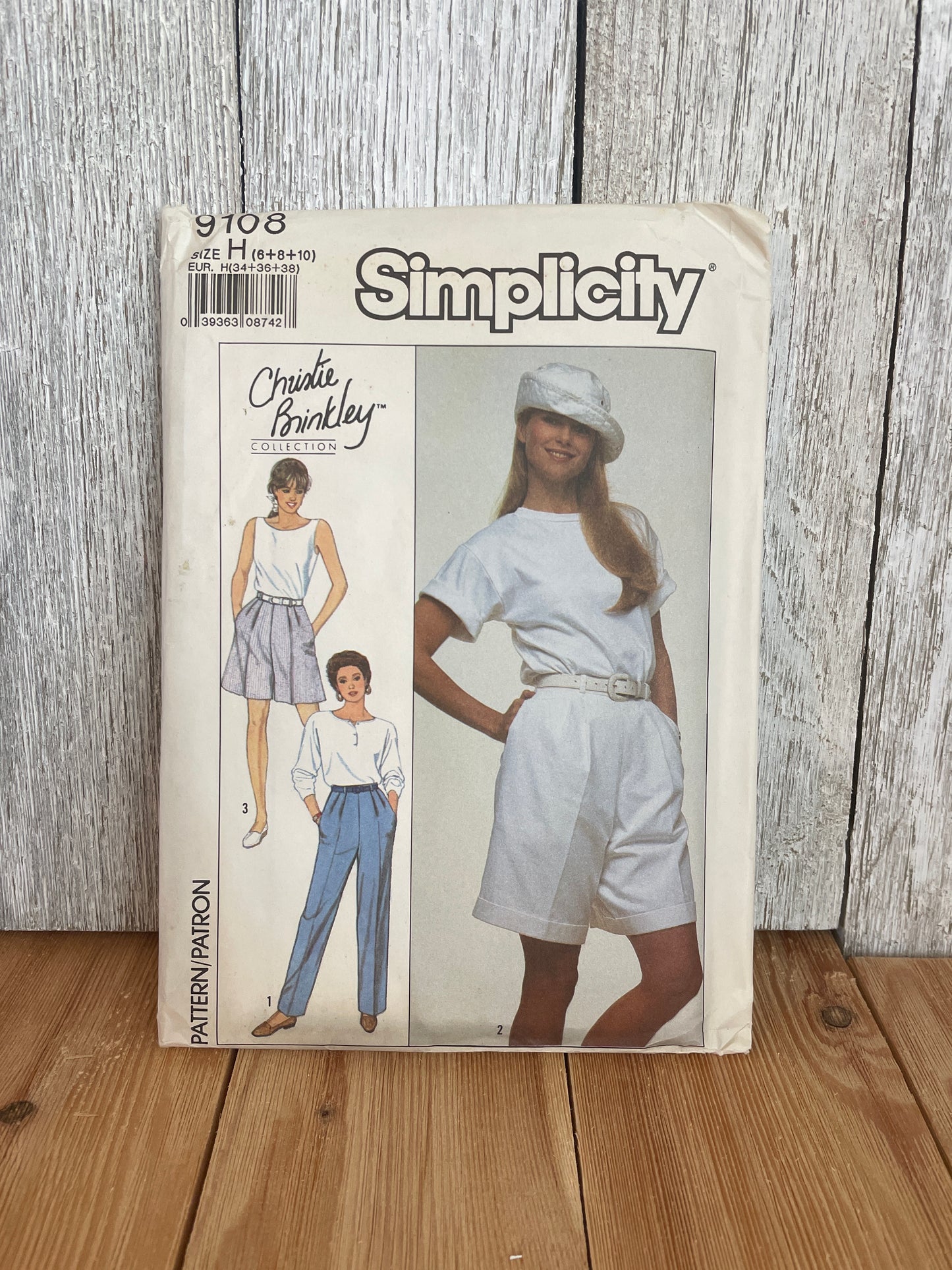 Simplicity 9108 Misses Pants and Shorts Size H 6,8,10 Christie Brinkley Pattern UNCUT FF