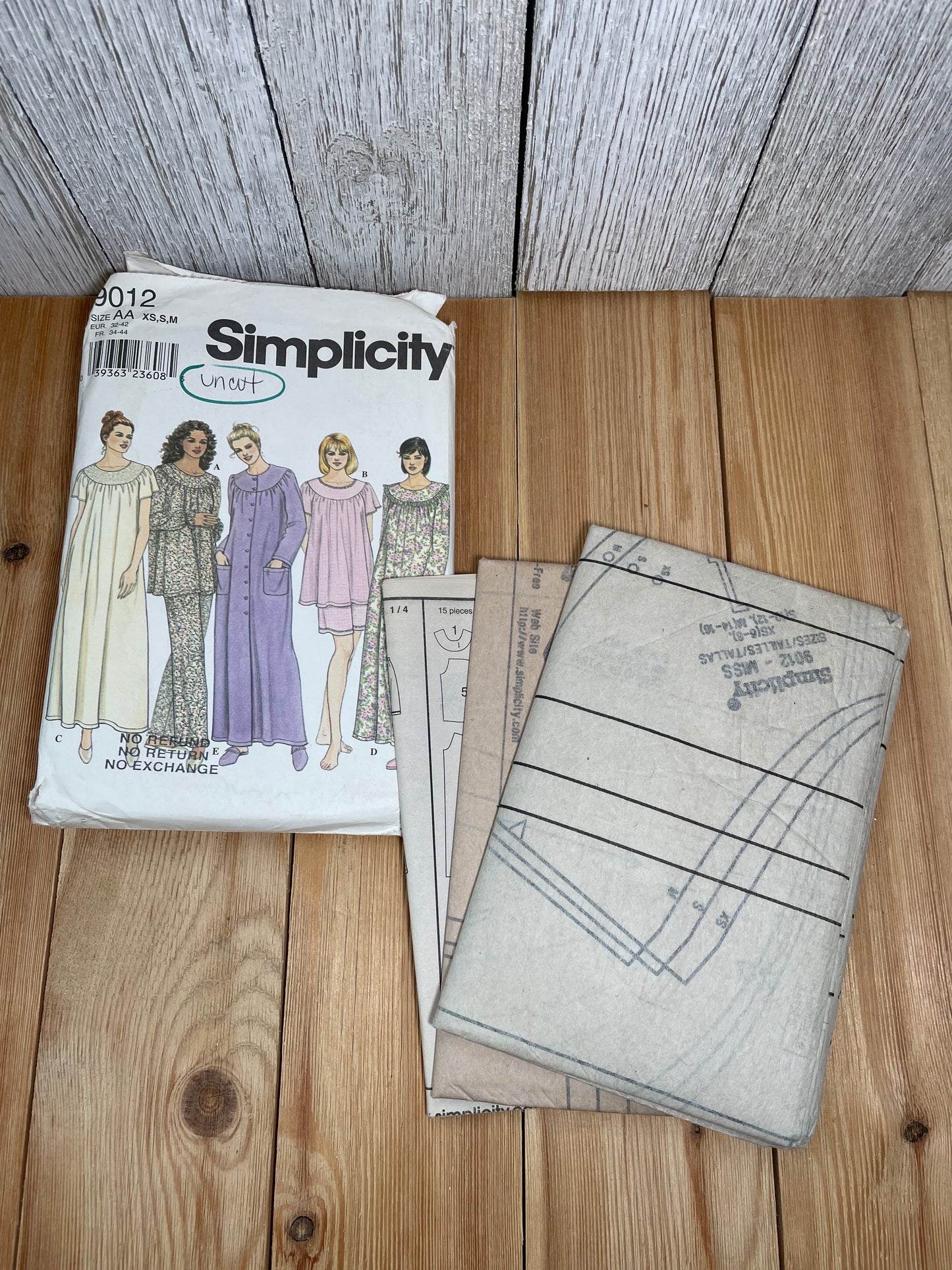 Simplicity 9012 Women's Sleepwear Dresses and Two-Piece Set Size XS-M Pattern Uncut FF