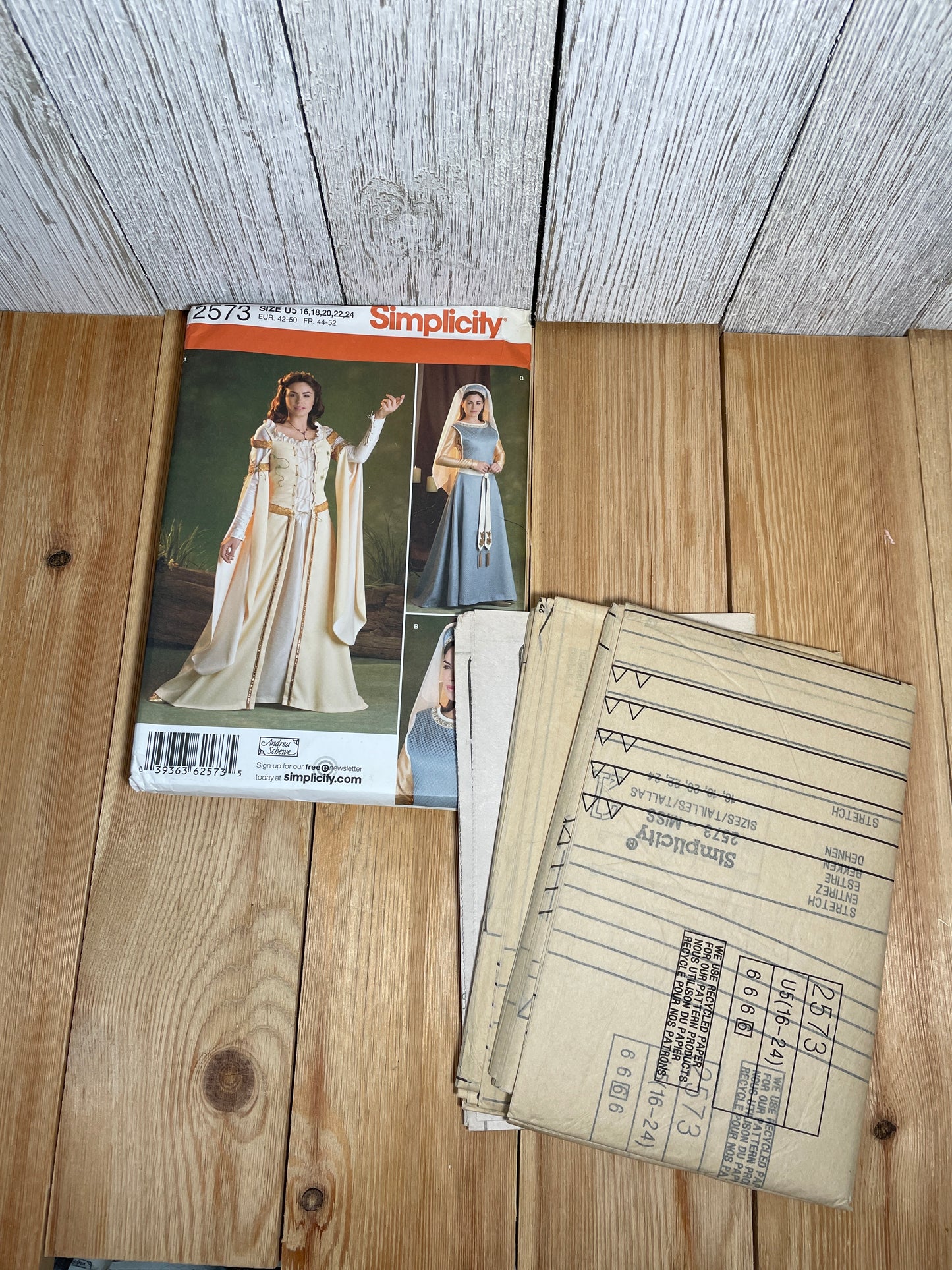 Simplicity 2573 Renaissance Ren Fair Flowing Skirt Hat Size 8-24 Pattern UNCUT FF Halloween Costume