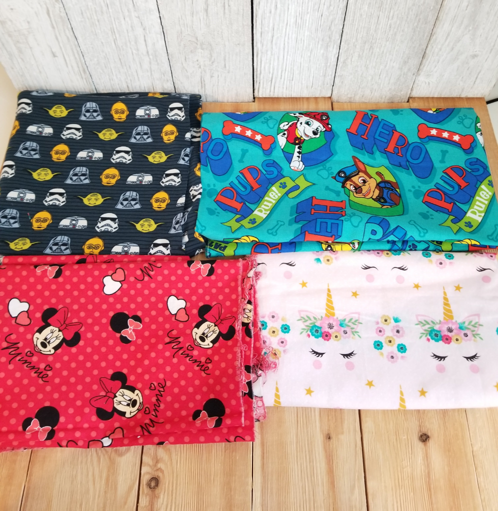 FABRIC Kids Bundle Disney Starwars, Minnie Mouse, Unicorns and Paw Patrol (lot of 4) 100% Cotton