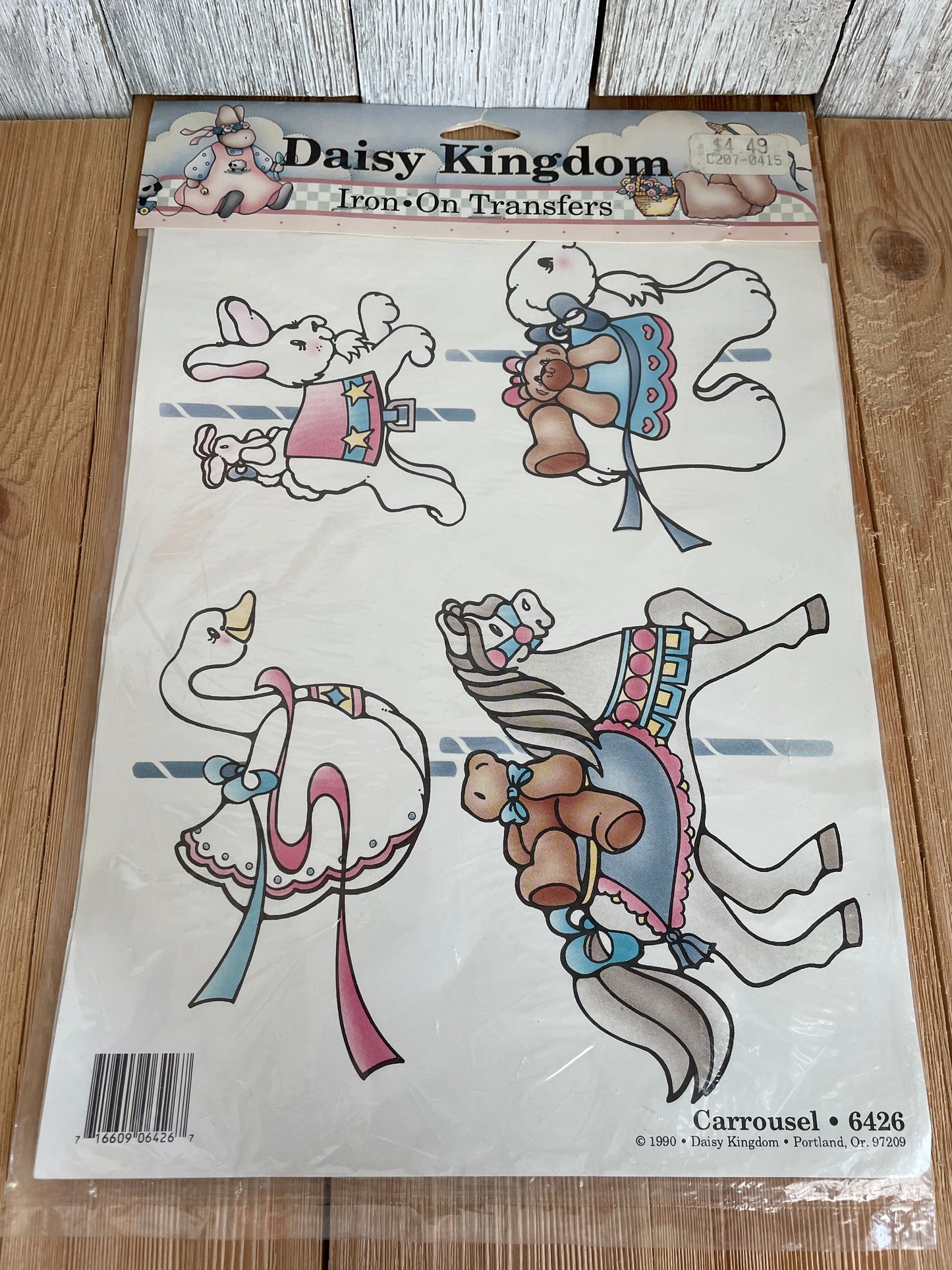 Daisy Kingdom Iron on Transfers New Sew Applique Christmas Carrousel Pic your pack