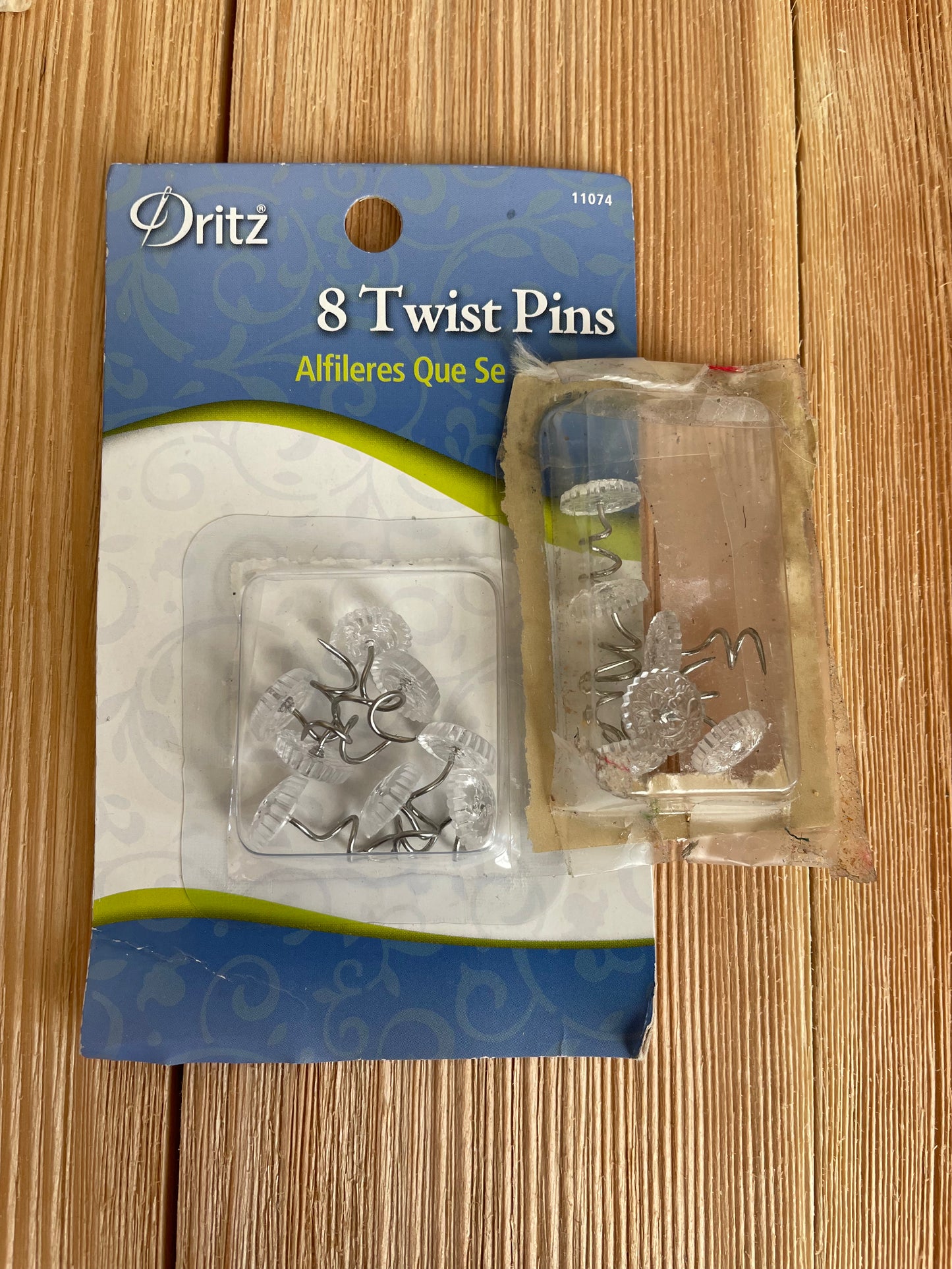 Vtg NOS Sewing notion TOOL Floss Organizer Punch needle kit Bottle tip Cleaning Buttonhole Maker Findings Sewing U PICK