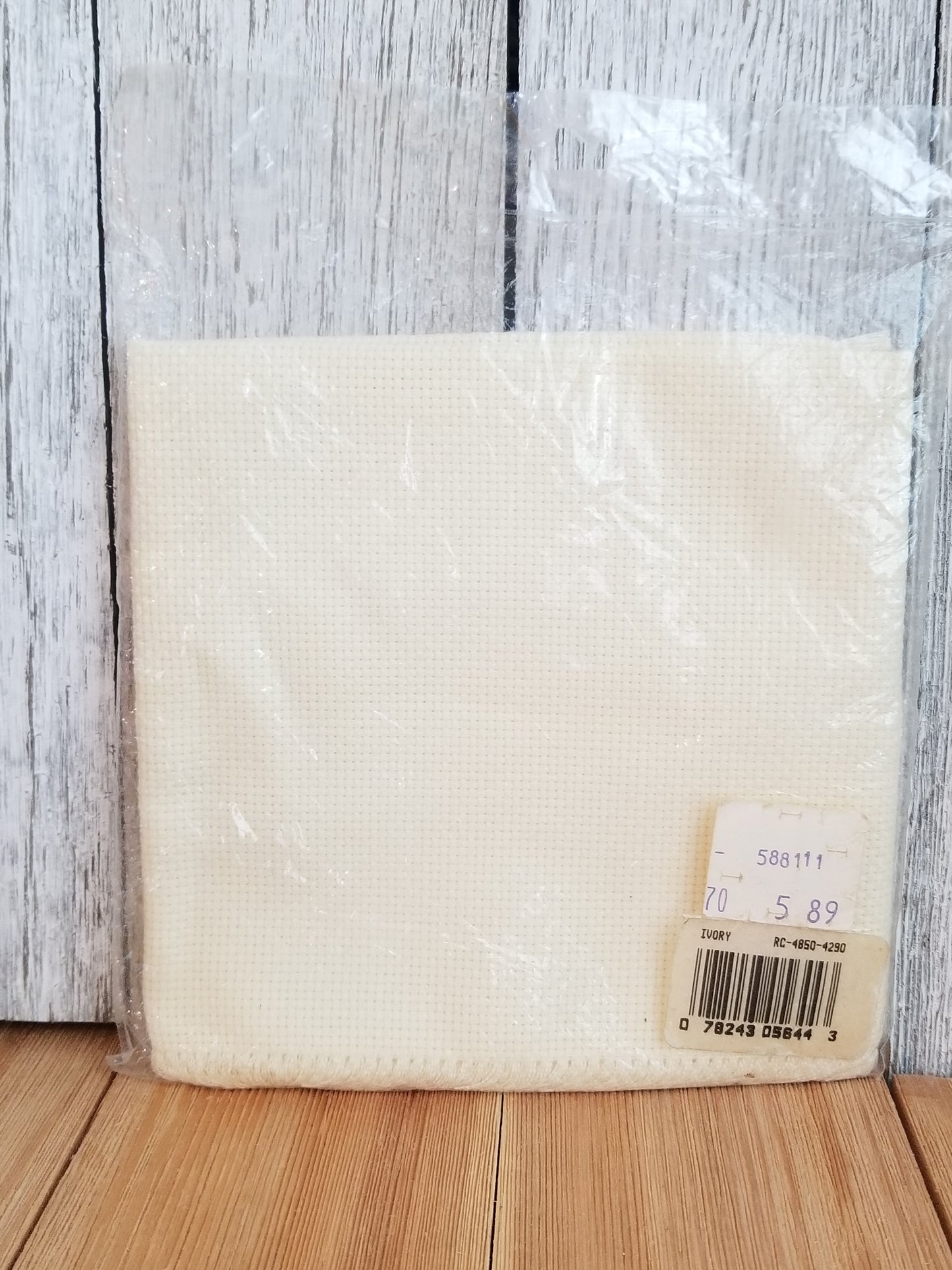 Charles Craft Bread Cover Cross Stitch Fabric 14 count AIDA 18"x 18" Ivory