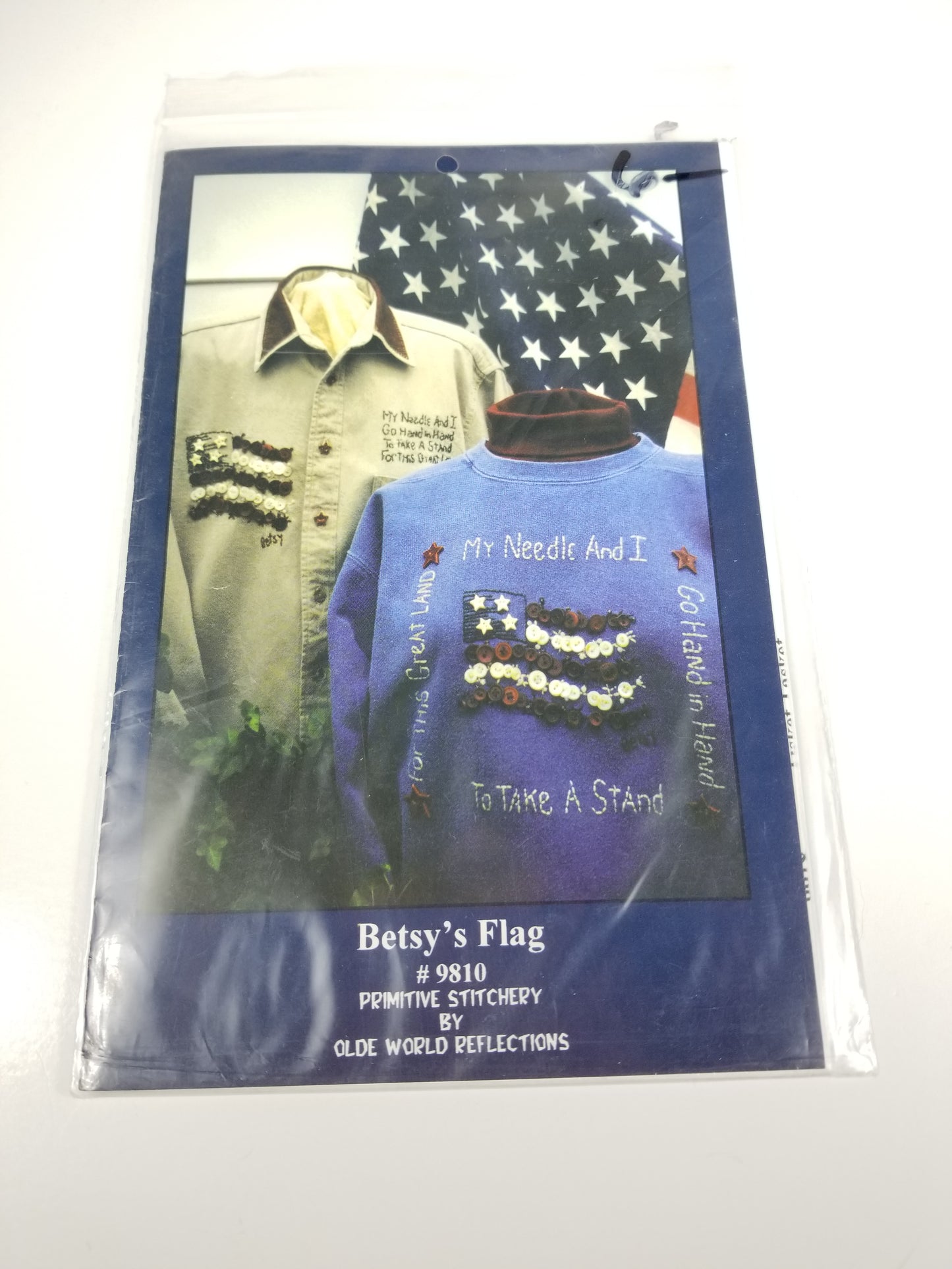 Betsy's Flag #9810 Primitive Stitchery Button Embroidery Pattern Holiday freedom Uncut