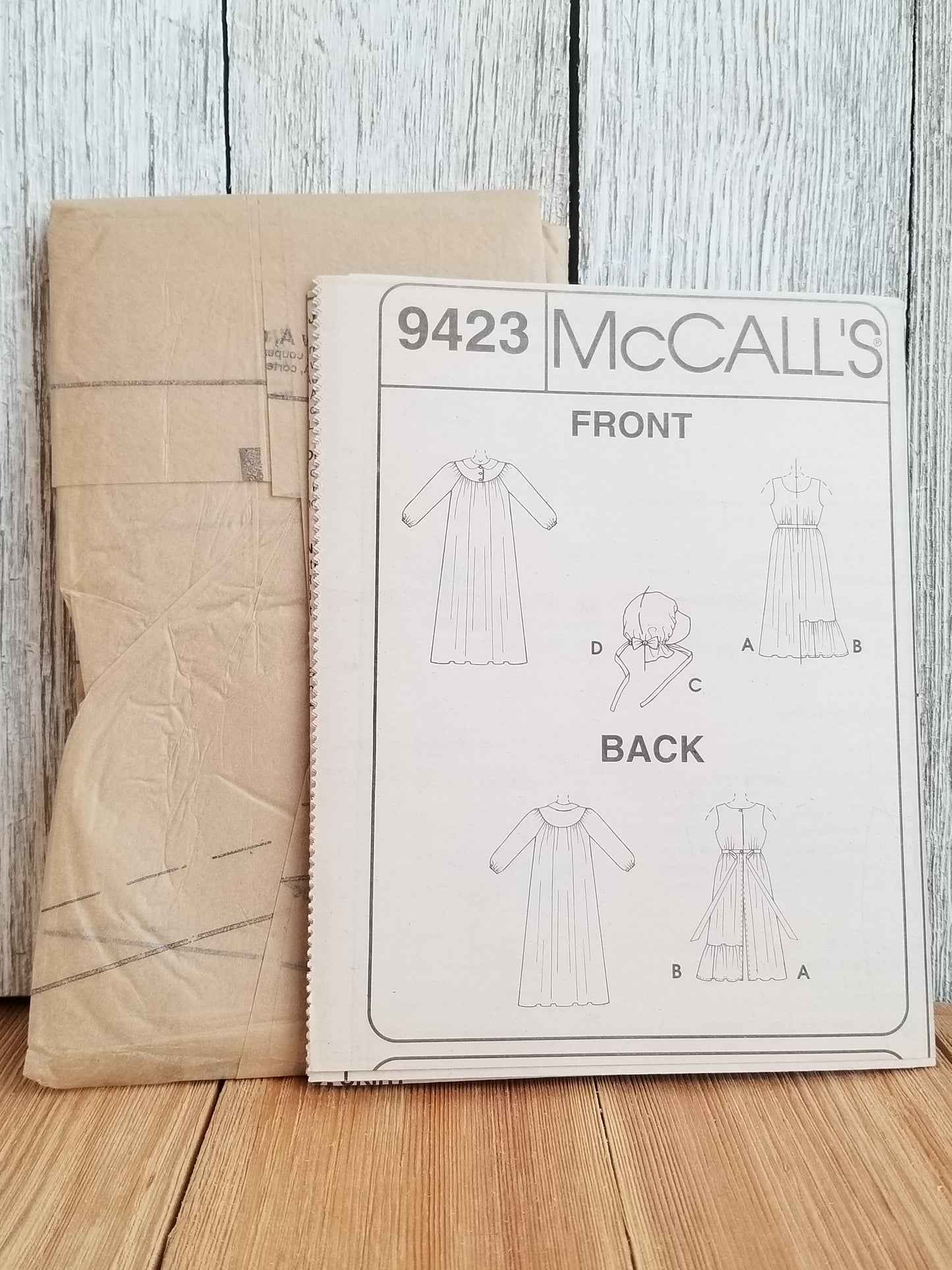 McCalls 9423 Prairie Dress Bonnet Apron Costume Halloween Pattern Size Med 12-14 UNCUT FF