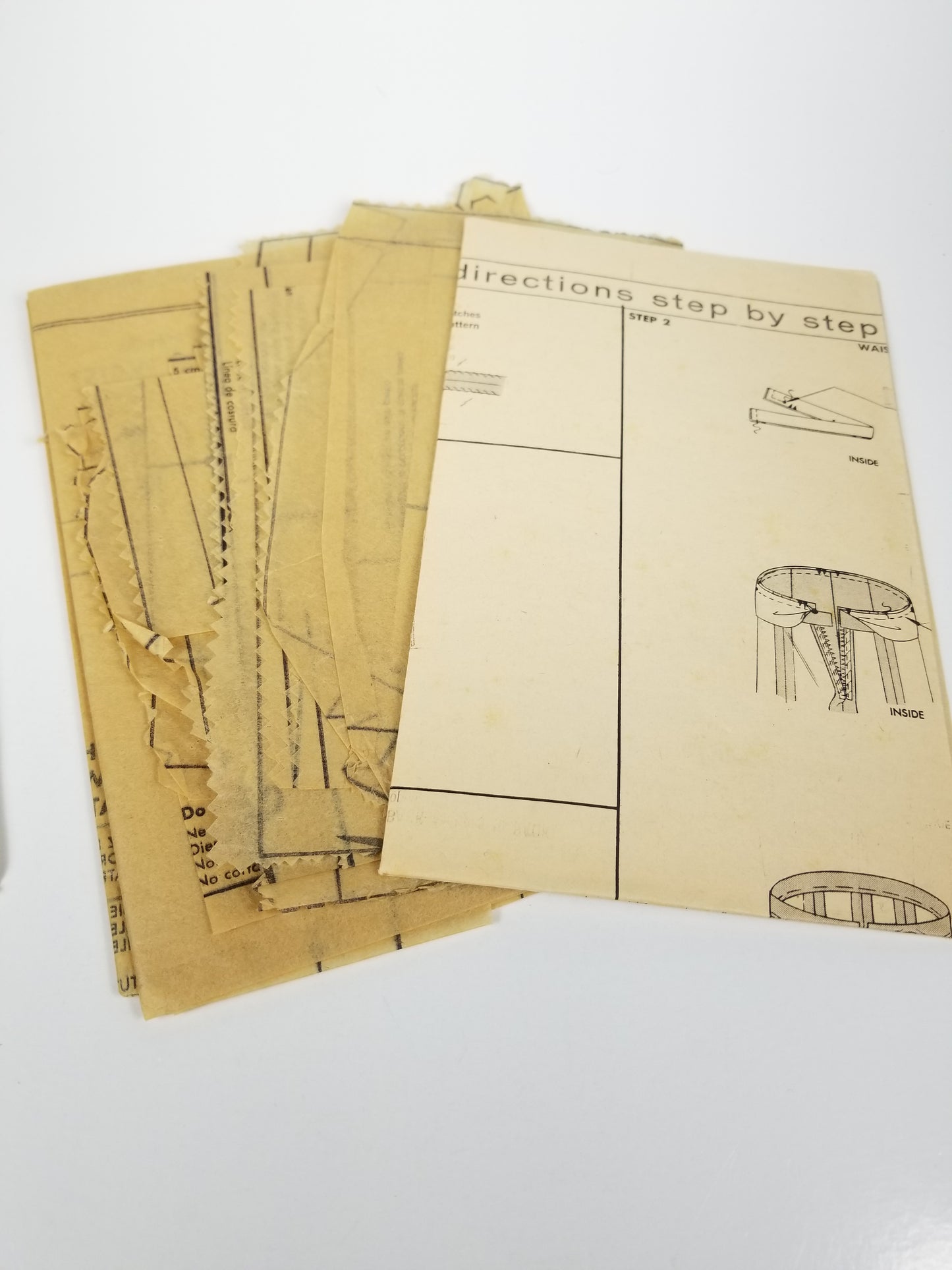 1960's Butterick 3258 2 Piece Pencil Skirt Pattern Waist 26 Hip 36 Complete