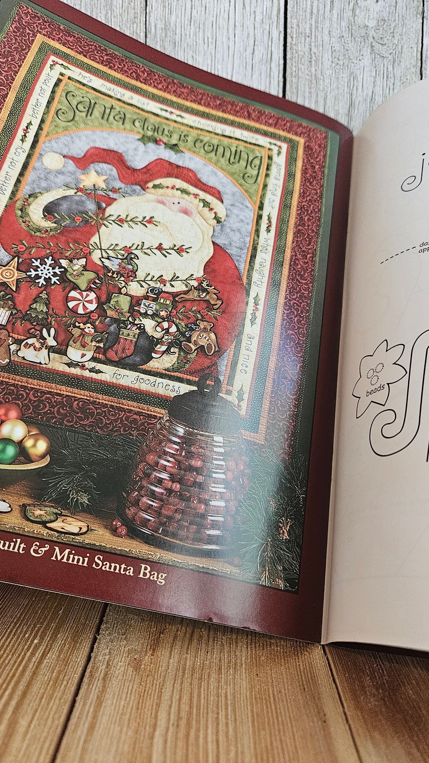 Santa's Coming Art to Heart #528B Christmas Sewing Patterns by Nacy Halvorsen UNCUT