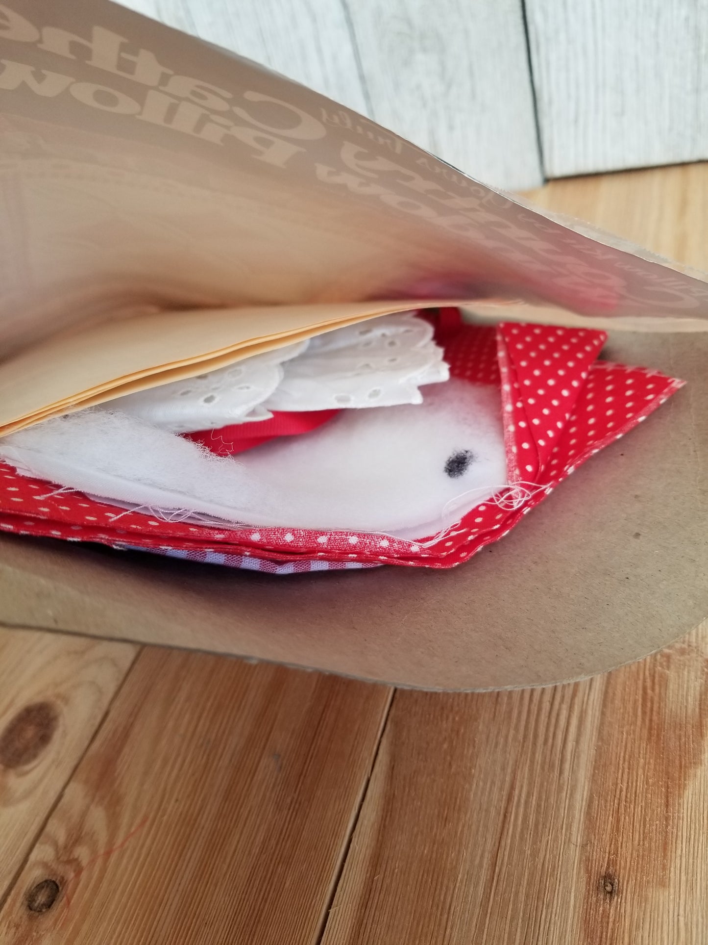 Country Cathedral Window Pillow Kit By Yours Truly QJ01