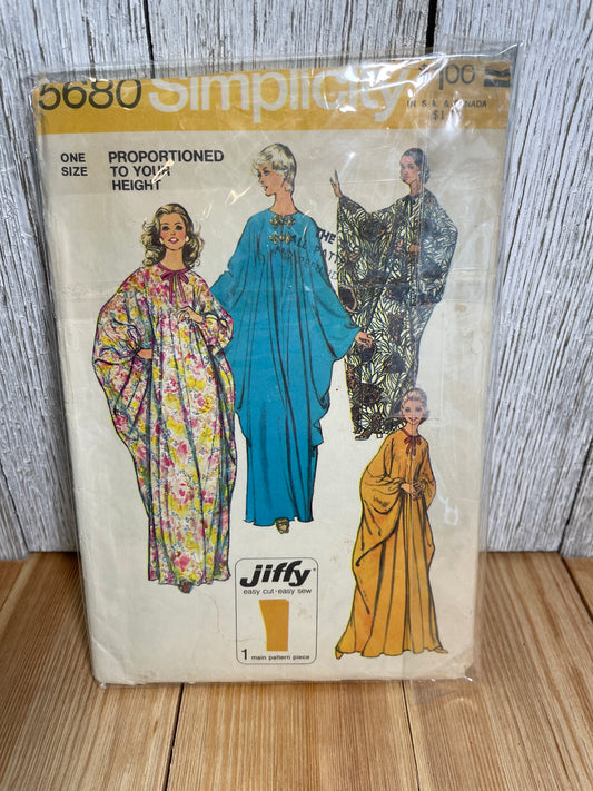 Simplicity 5680 Vintage Caftan, Kimono, Loungewear One Size Pattern Complete