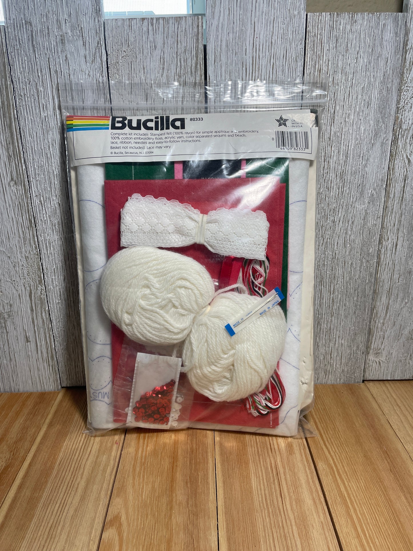 Bucilla Christmas Felt Stitchery Smilin Santa 82333 Basket Kit