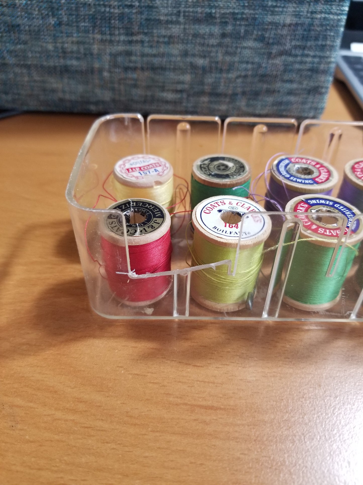 Tidee Maid Vintage Thread Box with 14 wooden spools