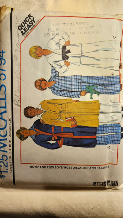 McCall's #5794 boys robe size M uncut ff sewing pattern