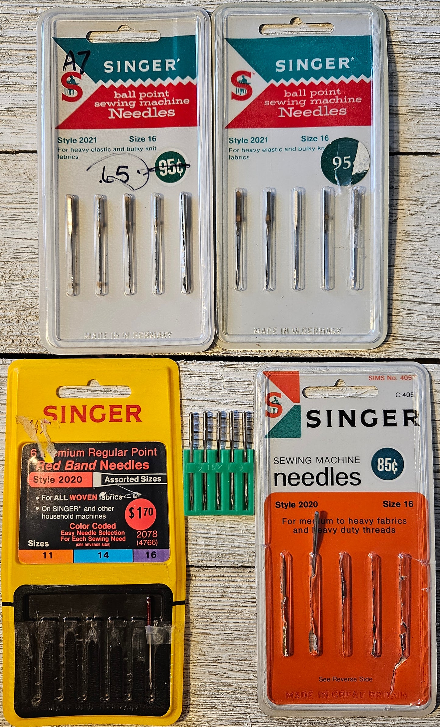 Lot Singer Mixed Sewing Machine Needles size 16 Simanco SKC unmarked