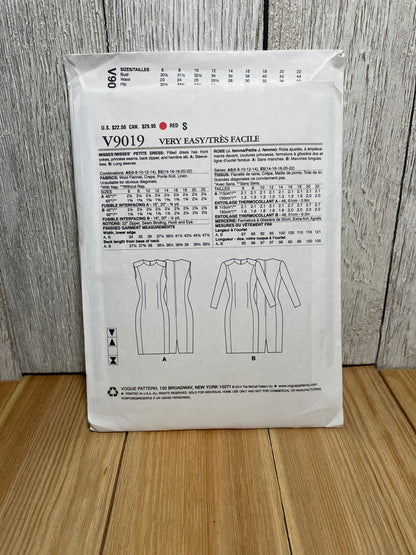 Vogue V9019 Misses Petite Princess Seams Dress Sizes 6-14 Uncut FF Sewing Pattern