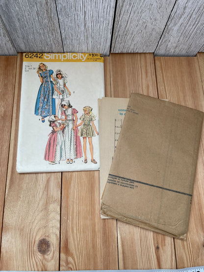 Simplicity 6242 Child Girl Dress and Scarf Costume Size 7 Uncut FF Sewing Pattern