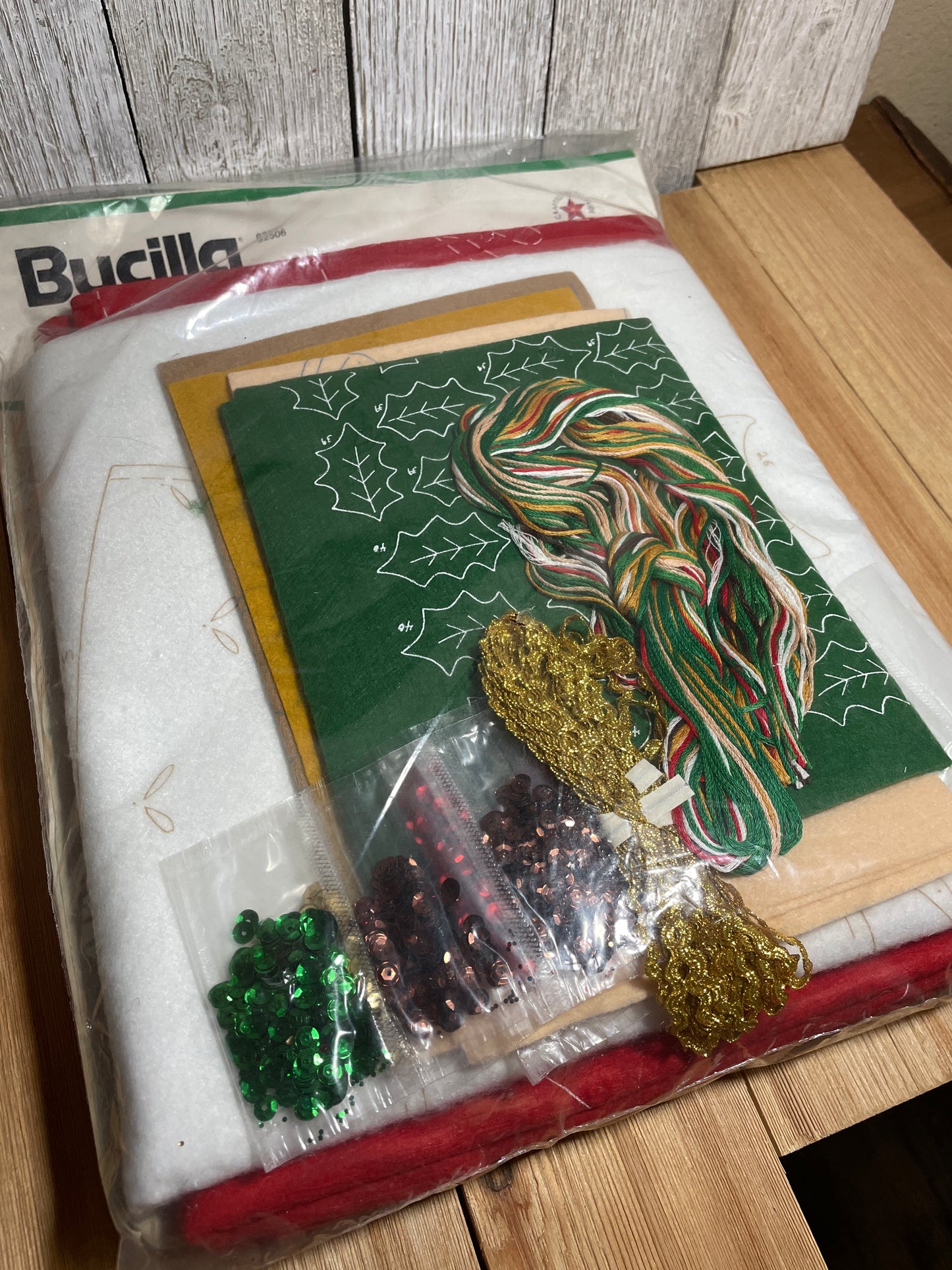 Bucilla Christmas Rocking Horse Teddy Felt Tree Skirt NOS UNOPENED KIT