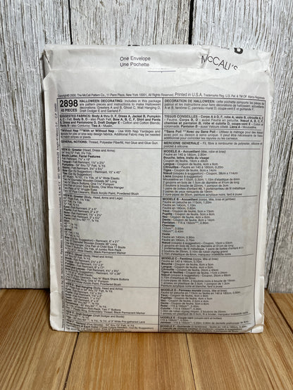 McCall's Crafts 2898 Halloween Decorations Greeters Ghosts Wall Hanging, Draft Dodger Garland Pattern Partially Cut Complete