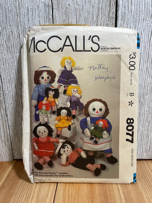 McCall's 8077 Raggedy Ann and Andy Stuffed Dolls with Clothes and Transfer 4 Sizes Pattern UNCUT FF