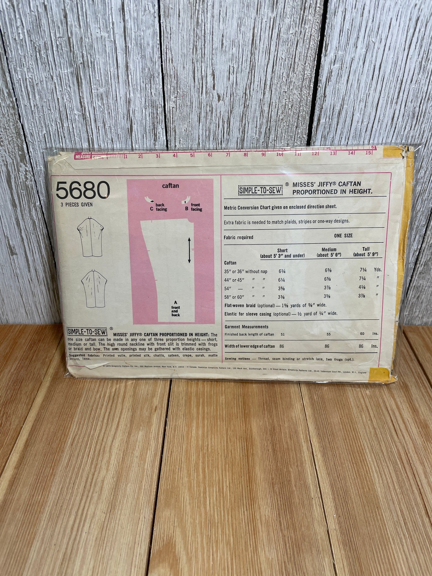 Simplicity 5680 Vintage Caftan, Kimono, Loungewear One Size Pattern Complete