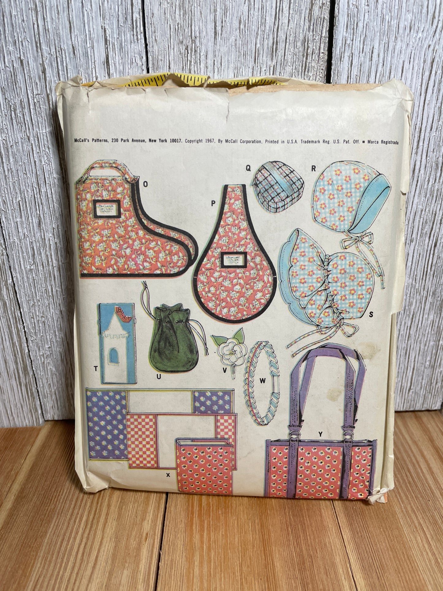 McCall's Crafts 8895 Vintage Boutique Patterns Lion Pillow, Toy Sack, Clown Bib Pattern UNCUT FF