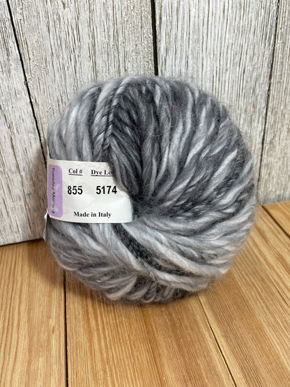 Trendsetter Yarns Illusion Color 855 Wool Acrylic Blend FULL SKEIN