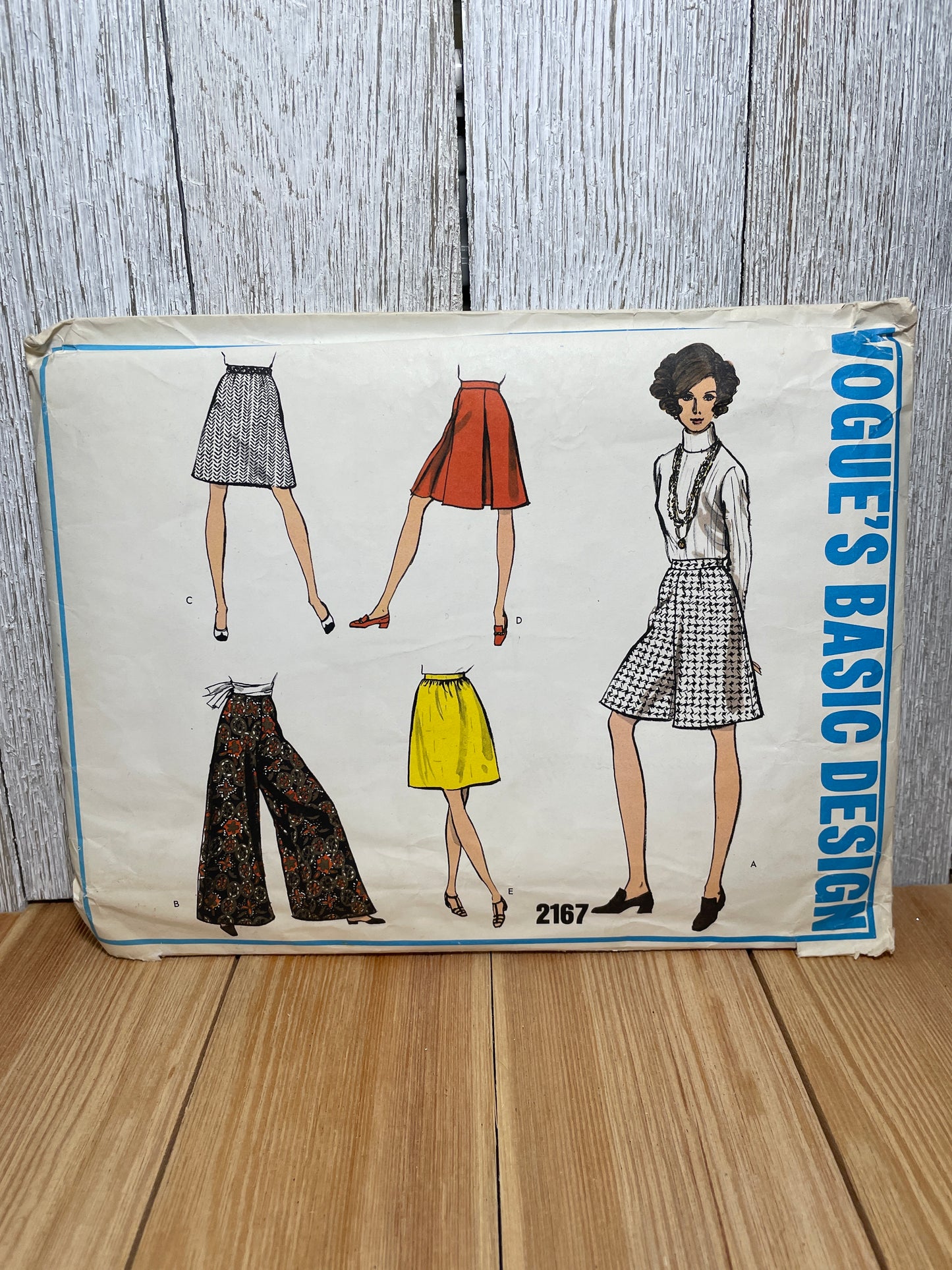 Vogue 2167 Basic Design Pleated Mid-Thigh Skirt, Bell Bottom Pants Size 27" Waist 38" Hip Pattern UNCUT FF
