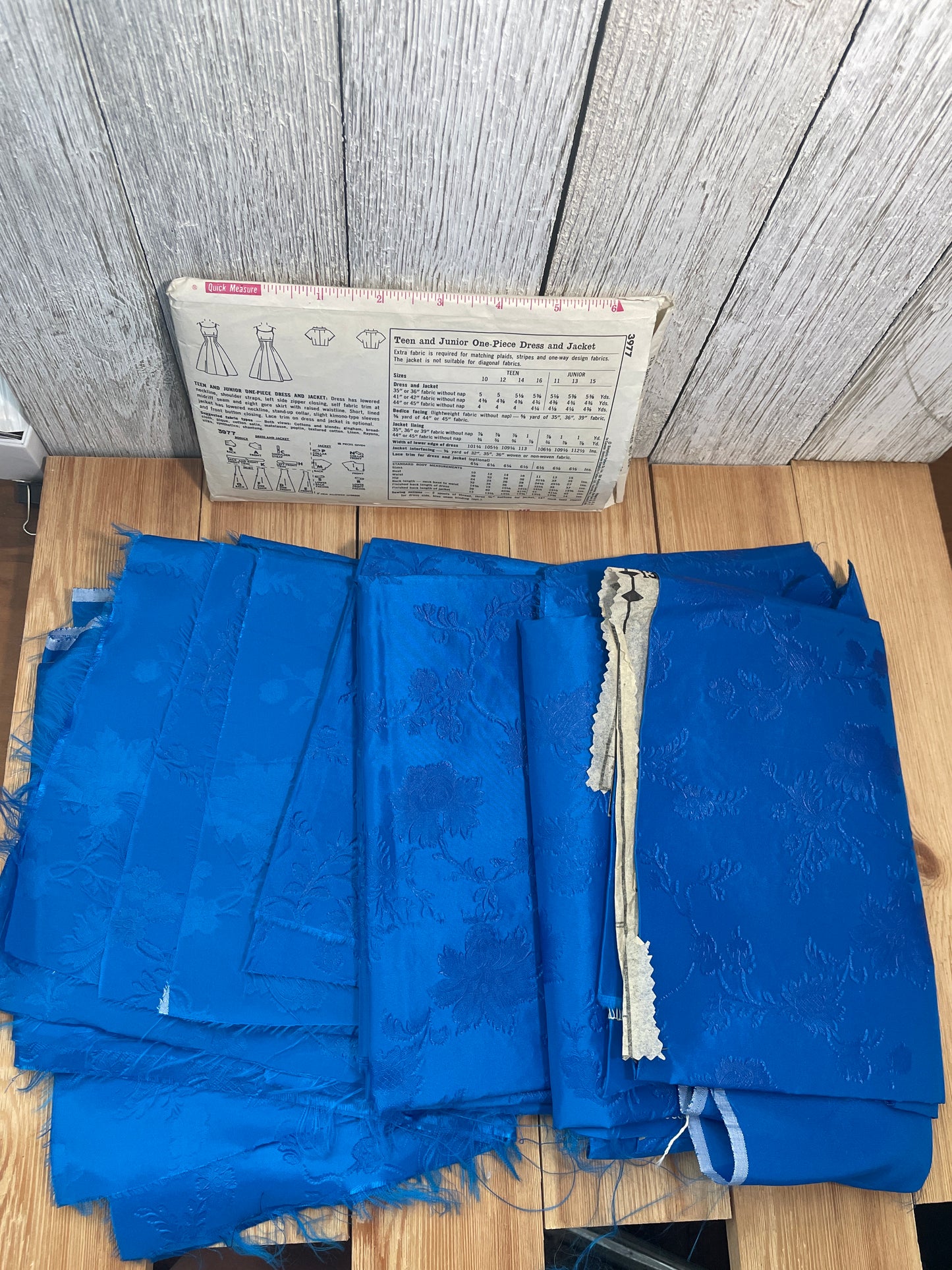 Rare Abandoned Project Vintage Dress Pattern and Fabric Kit Simplicity 4524 3977