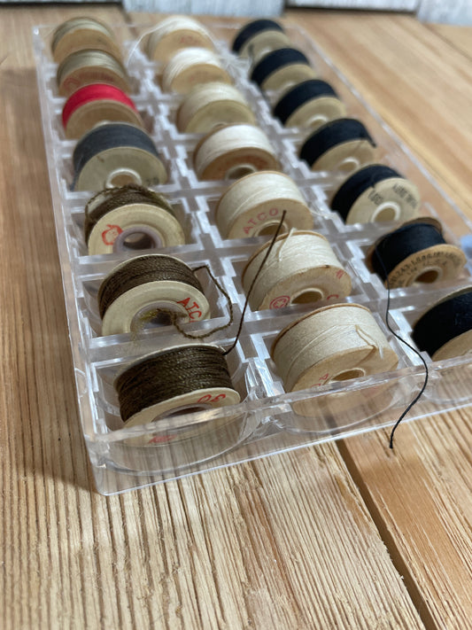 Metal, Plastic, Cardboard Sewing Bobbin Bundles (U PIC STYLE and BUNDLE)