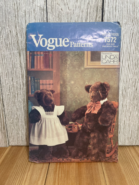 Vogue Craft 7572 Teddy Bear in two Sizes with Apron Pattern UNCUT FF