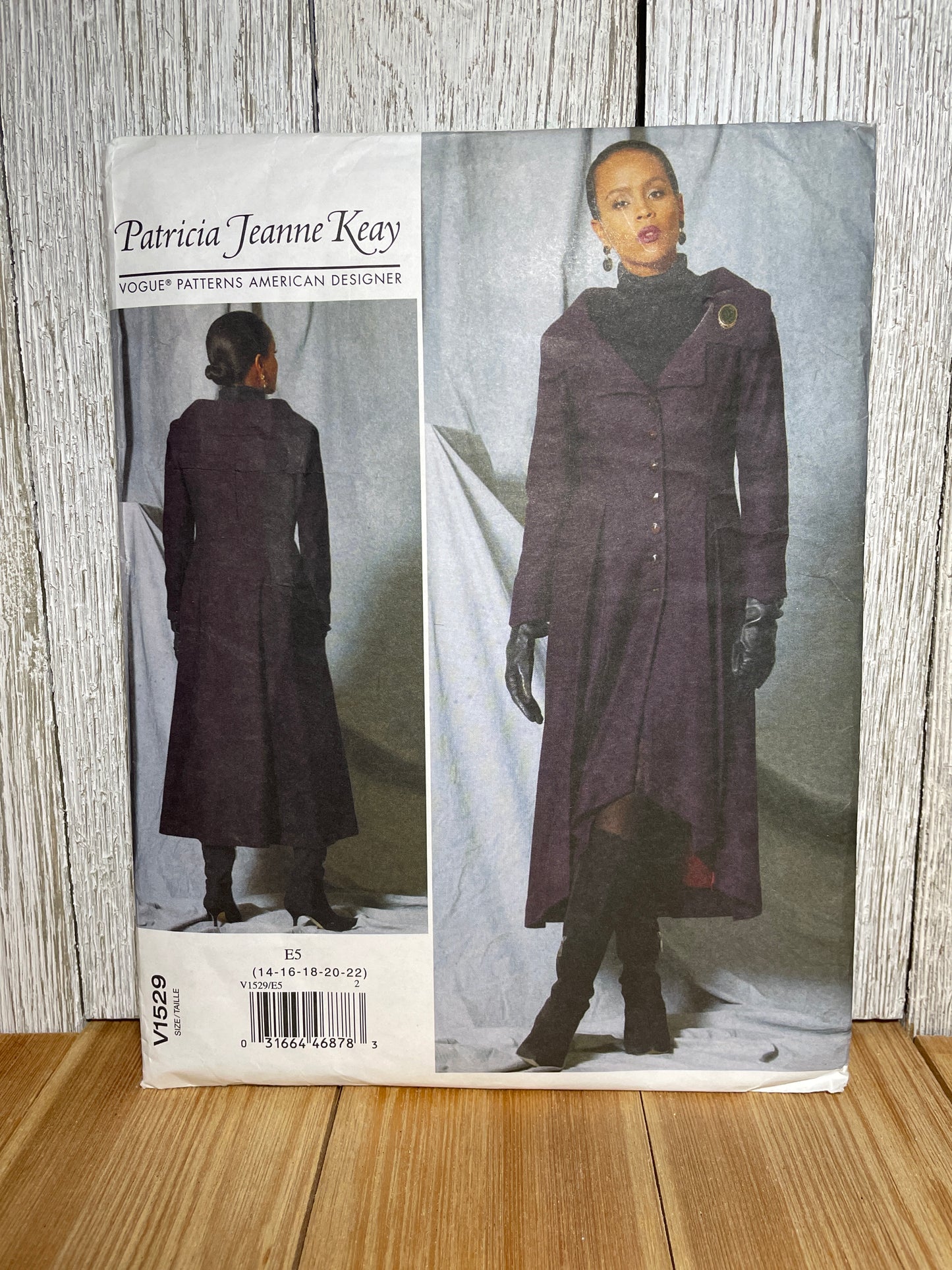 Vogue V1529 Wide Yoke Coat Button-Up Princess Seams Winter Jacket Size 14-22 Pattern UNCUT FF