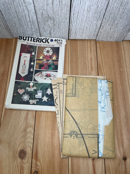 Butterick 4011 Scandinavian Christmas Table Runner, Stocking, Ornament Pattern with Transfers UNCUT FF