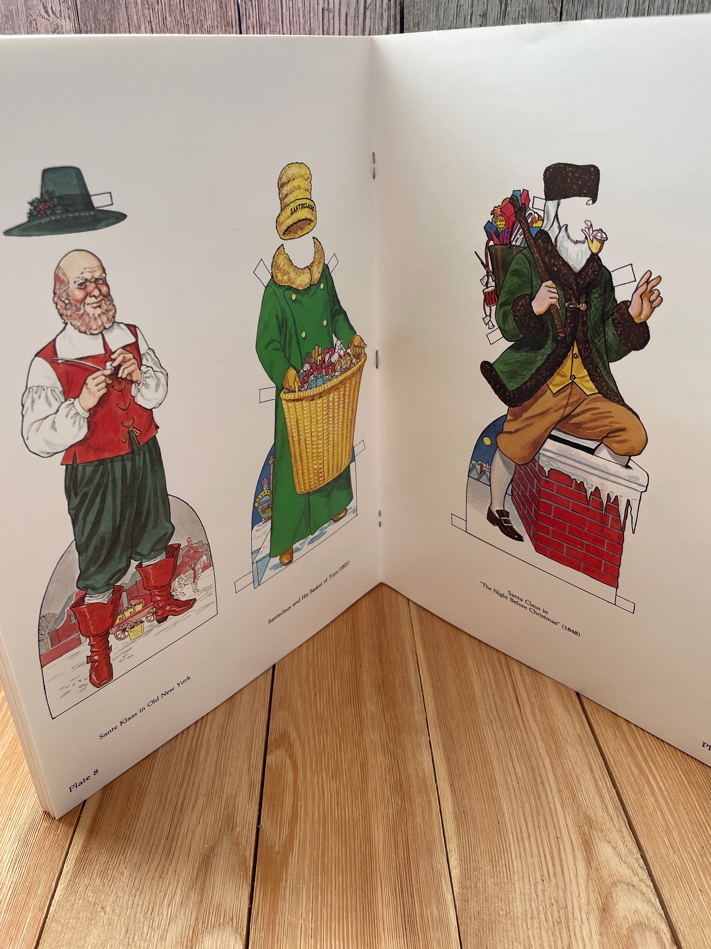 Uncut Paper Dolls in Full Color by Tom Tierney Book New