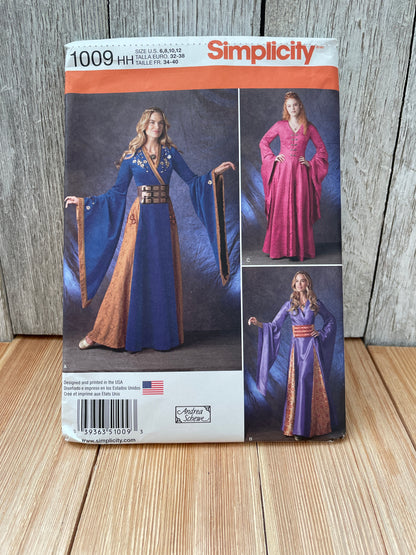 Simplicity 1487 1009 Medieval Renaissance Cosplay Fantasy Gown Cersei Costume Pattern Size 6-12 UNCUT FF Halloween